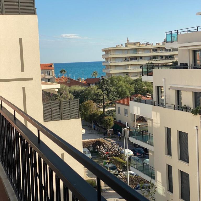 Studio climatisé 3 minutes mer, parking, central, terrasse, cosy - Apartamento de 1 dormitorio - 19