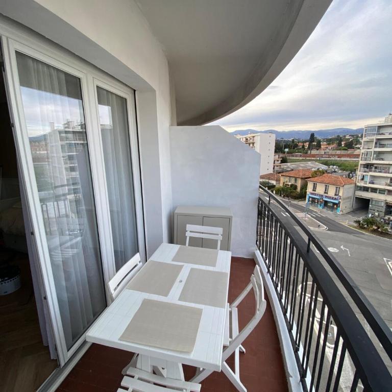 Studio climatisé 3 minutes mer, parking, central, terrasse, cosy - Apartamento de 1 dormitorio - 21