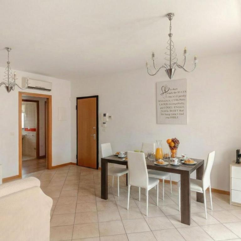 Florence Opera House Area - Private Parking! - Balcony - 2 Bedrooms 2 Bathrooms - Appartamento con 2 Camere da Letto - 9