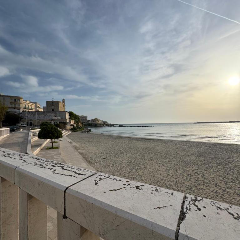 Elegante Appartamento Lungomare Kennedy - Appartamento - 2