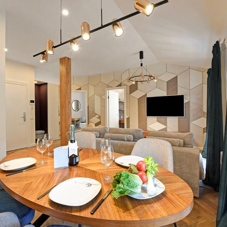 Central Suites - Deluxe Apartment mit 2 Schlafzimmern - 52