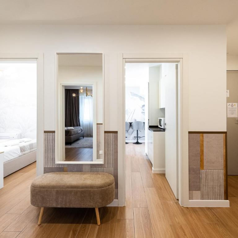 Boutique Suites - Two-Bedroom Apartment - 9