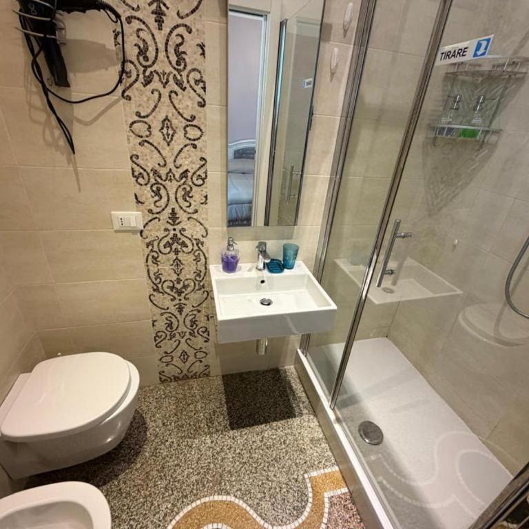 B&B Elisir - Camera Tripla con Bagno Privato - 2