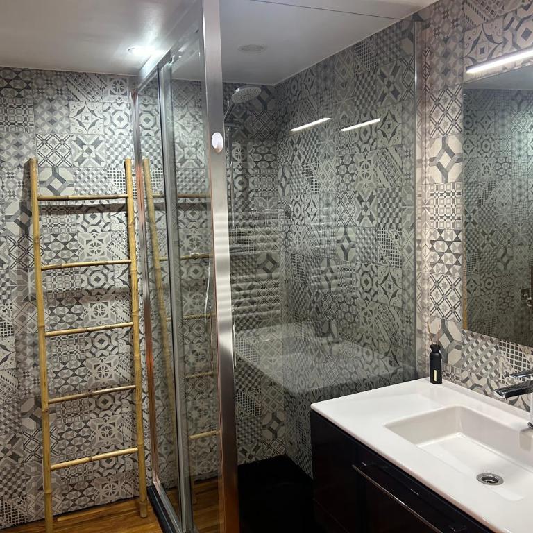 Historical Rue Longue - Appartement en Duplex - 32