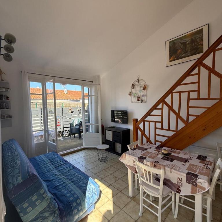 appartememt pres de la mer avec terrasse n1 - Maison 2 Chambres - 28