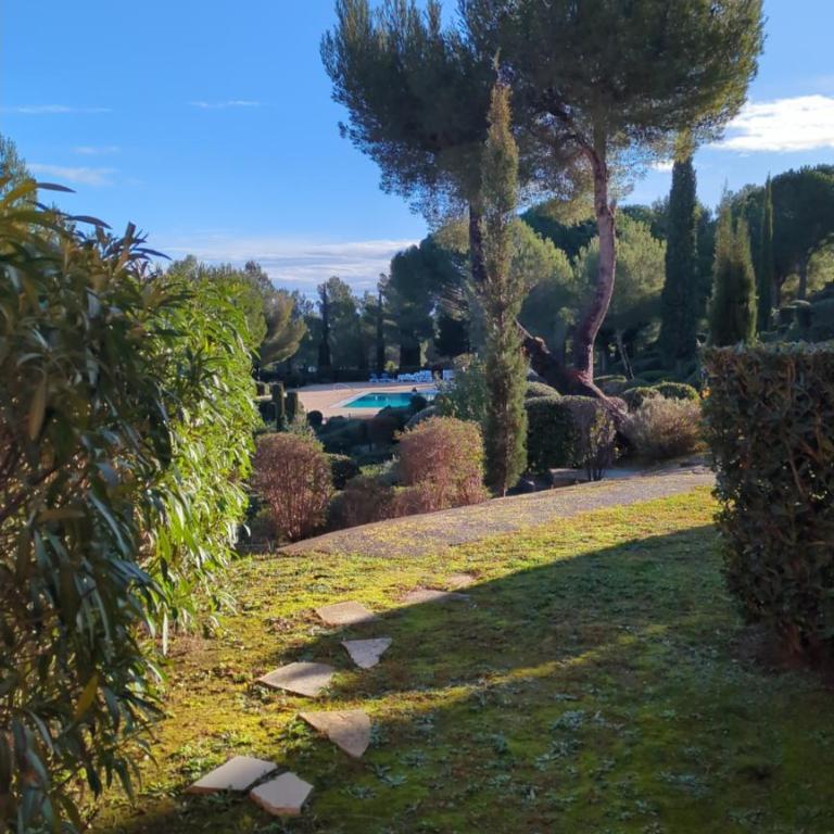 Appartement rez de jardin 4 personnes CAP ESTEREL - Appartamento con 1 Camera da Letto e Terrazza - 6