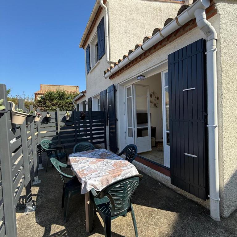 appartememt pres de la mer avec terrasse n1 - Maison 2 Chambres - 17