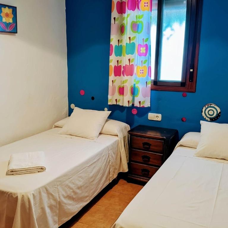 Chalet Piscina Privada vallada cerca del pueblo solo se permite familias y parejas - Casa - 14