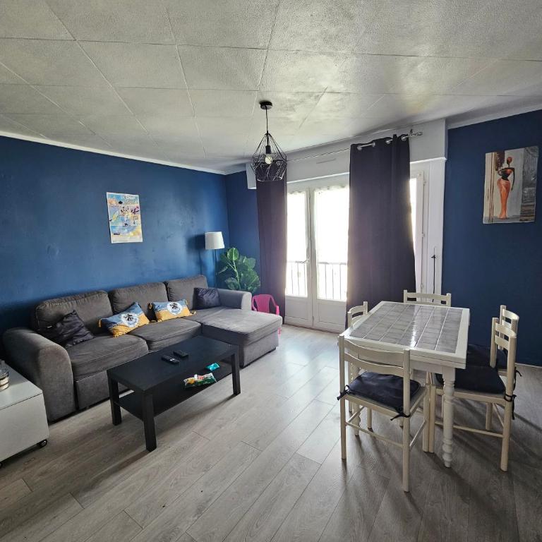 Appartement à proximité de la plage de Malo - Two-Bedroom Apartment - 1