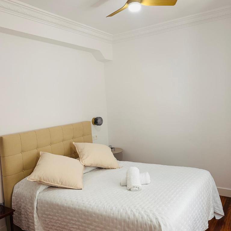 Cozy Apartamento - Two-Bedroom Apartment - 2