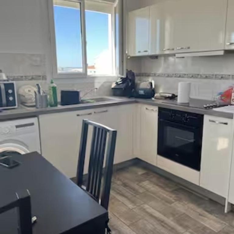 Appart 4 pers - Royan - Terrasse - Centre ville - Appartement 1 Chambre - 12