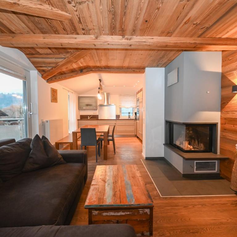 Penthouse Glacier View 10 5 incl SUMMER CARD by All in One Apartments - Apartment mit 3 Schlafzimmern und Balkon - 2