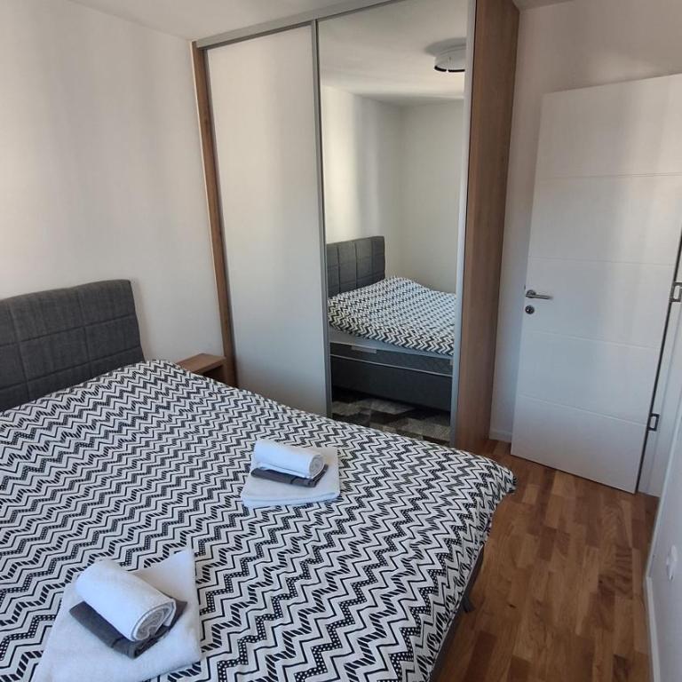 Apartman Kops Dobrinja - One-Bedroom Apartment - 10