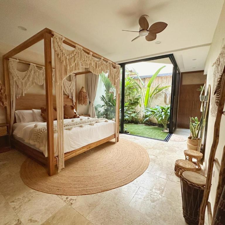 NEW Jungle Retreat 1BR2BA Garden Private Pool - One-Bedroom Apartment - 16