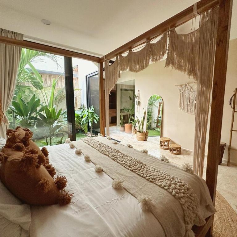 NEW Jungle Retreat 1BR2BA Garden Private Pool - One-Bedroom Apartment - 39