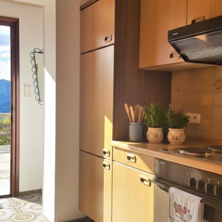 2 Bergpanorama mit Blick ins Tal für absolute Nichtraucher - Apartment mit 1 Schlafzimmer - 6