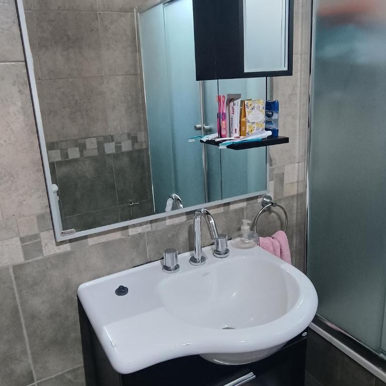 Habitación privada, con baño y cocina compartidos en Rosario, Santa Fe, Argentina - Habitación Doble con baño compartido - 12