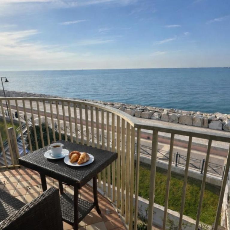 President - Panorama del Mare - Agenzia Cocal - Two-Bedroom Apartment with Terrace and Sea View - 2