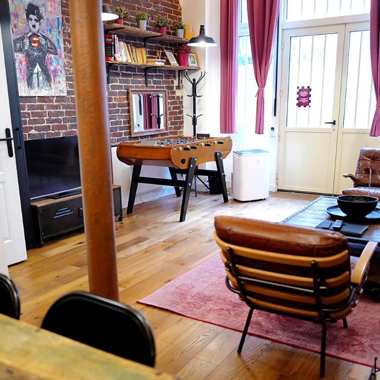 Montmartre Rue des Martyrs Loft with AC, 4-7 PEO - Appartement 3 Chambres - 35