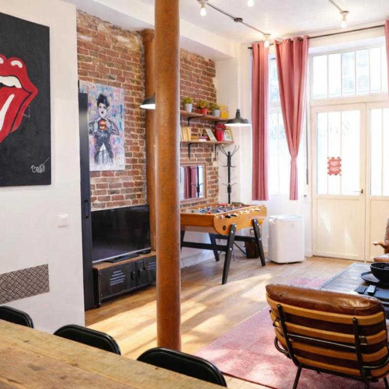 Montmartre Rue des Martyrs Loft with AC, 4-7 PEO - Appartement 3 Chambres - 32