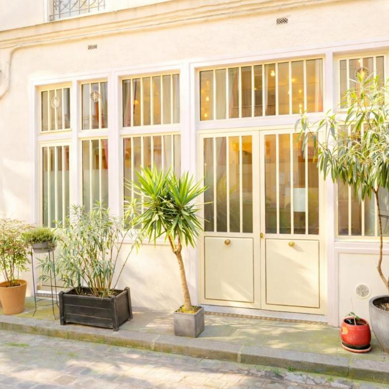 Montmartre Rue des Martyrs Loft with AC, 4-7 PEO - Appartement 3 Chambres - 11