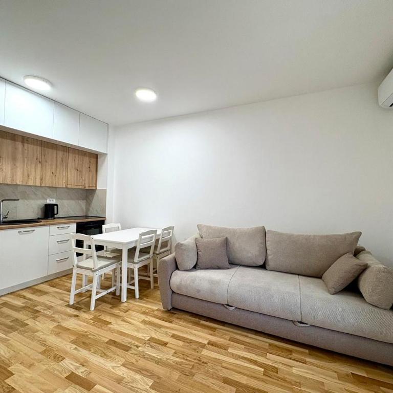 New apartment in Becici - One-Bedroom Apartment with Balcony - 2