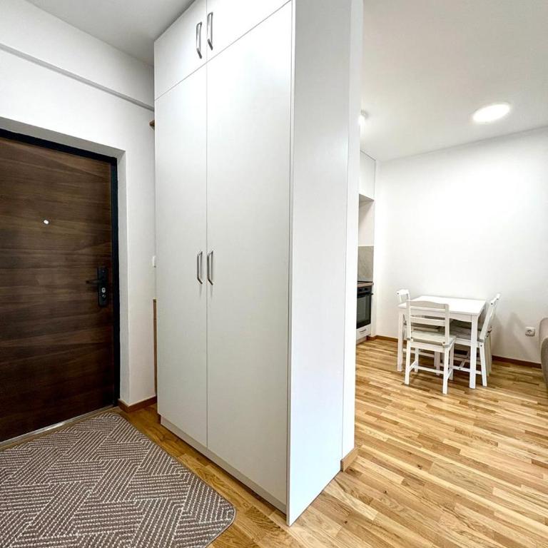 New apartment in Becici - One-Bedroom Apartment with Balcony - 6