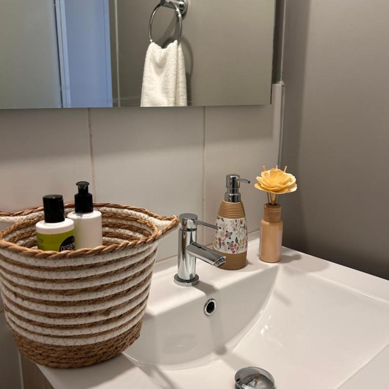 DEPARTAMENTO ESTUDIO CERCA DE MOVISTAR ARENA,FANTASILANDIA y CLUB HIPICO - One-Bedroom Apartment - 18