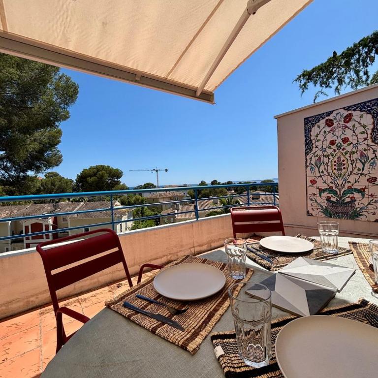 Apartment South terrace-Sea view -Jacuzzi- Beach - 4 guests - Appartamento con 2 Camere da Letto - 16