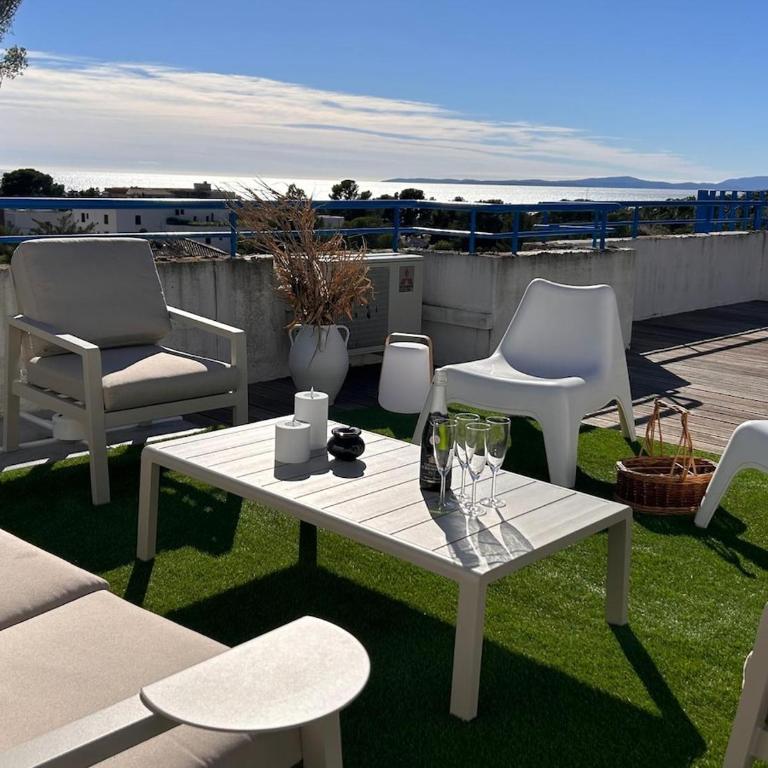 Apartment South terrace-Sea view -Jacuzzi- Beach - 4 guests - Appartamento con 2 Camere da Letto - 23