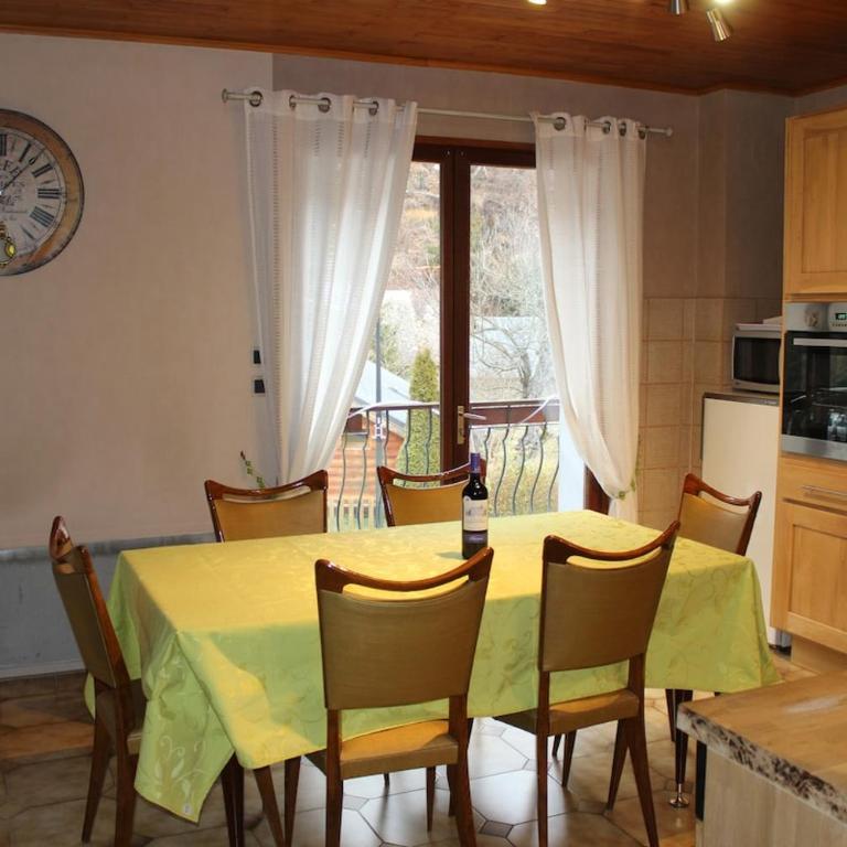 Duplex 6 personnes vue montagne Parking privé proche Alpe d'Huez - Appartement 2 Chambres avec Vue sur la Montagne - 3