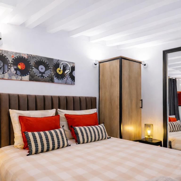 Opéra Paris center Charming air-conditioned loft - Two-Bedroom Apartment - 26