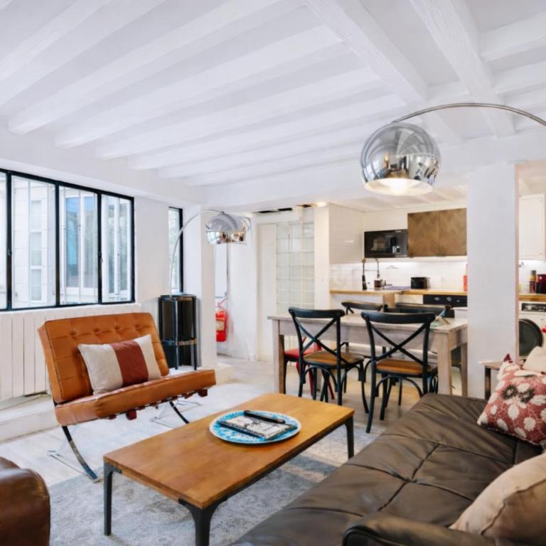 Opéra Paris center Charming air-conditioned loft - Two-Bedroom Apartment - 17