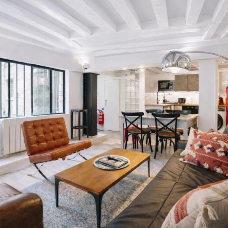 Opéra Paris center Charming air-conditioned loft - Two-Bedroom Apartment - 12