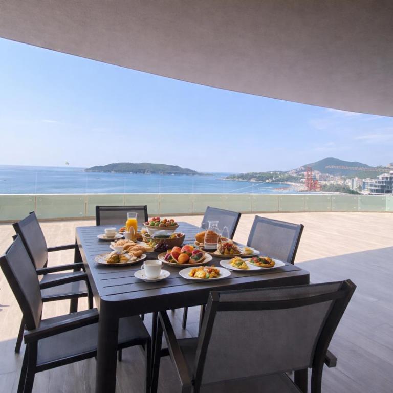 The best view in Montenegro - Three-Bedroom Apartment - Oceanfront - 9