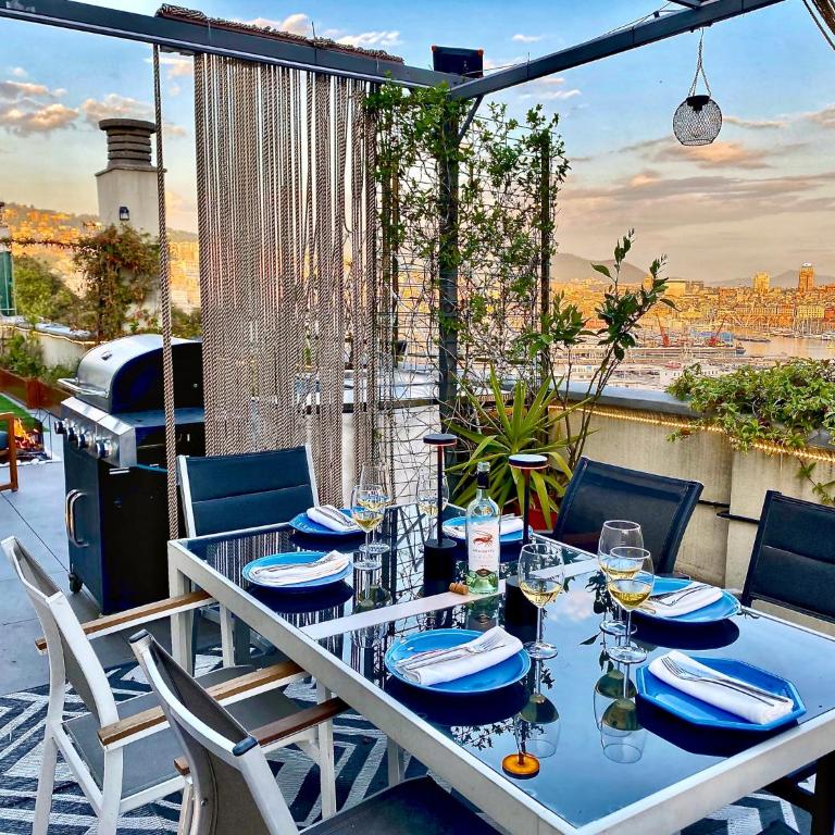 Terrazza su Genova - 300sqm Rooftop Penthouse w Sea & City Views - Close to Aquarium - Penthouse Apartment - 13