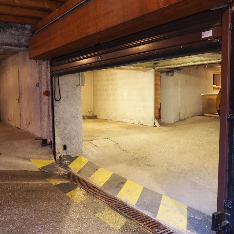 Le Rêve Alpin - centre village, near ski slopes - Two-Bedroom Apartment - 14