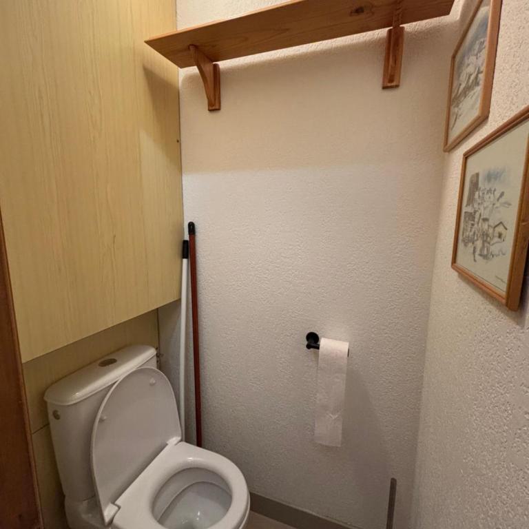 Le Rêve Alpin - centre village, near ski slopes - Two-Bedroom Apartment - 18