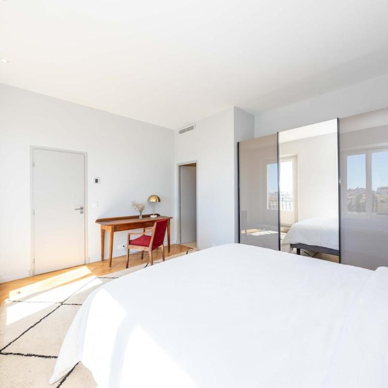 Top-Floor 2BR, 700m Palais, AC Free Parking - Apartment mit 2 Schlafzimmern - 6