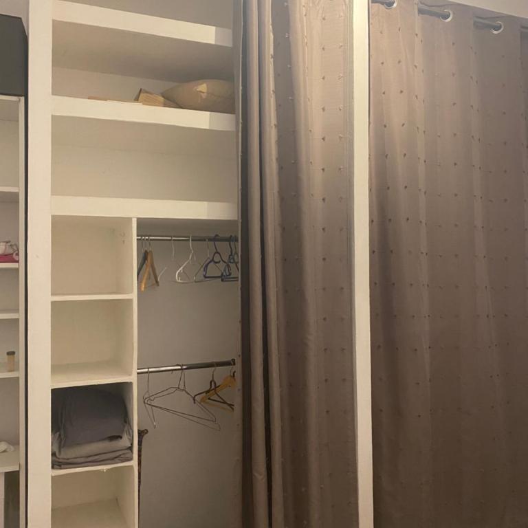 2 chambres et salon 6 mn Port à pieds - Appartement 2 Chambres - 11