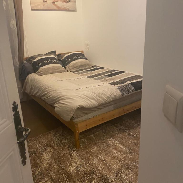 2 chambres et salon 6 mn Port à pieds - Appartement 2 Chambres - 12