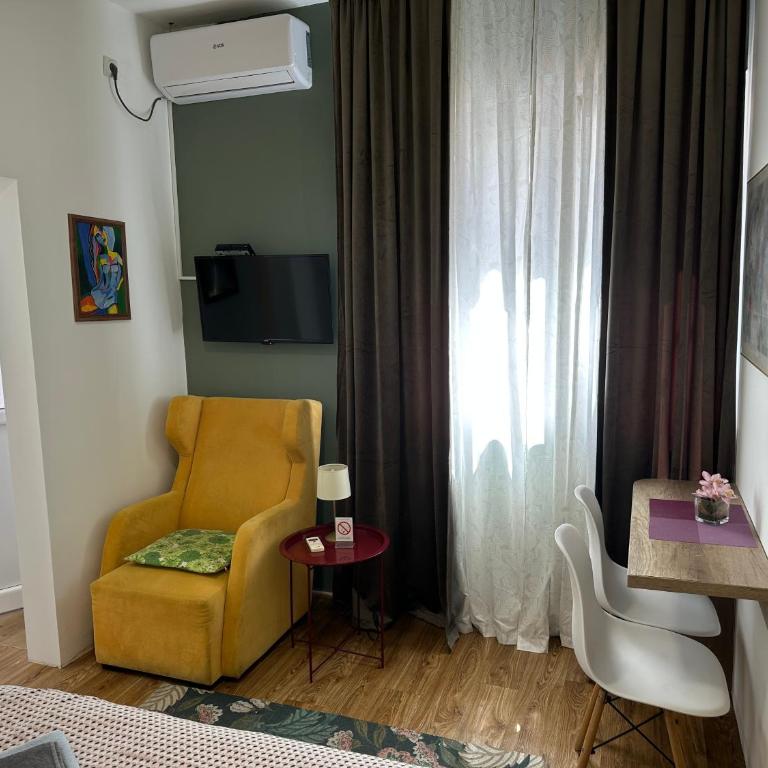 S&N Apartments Nis - Standard Double Room - 3