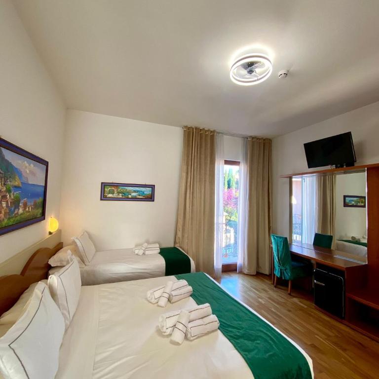 Hotel Meridiana - Camera Tripla con Balcone - 2