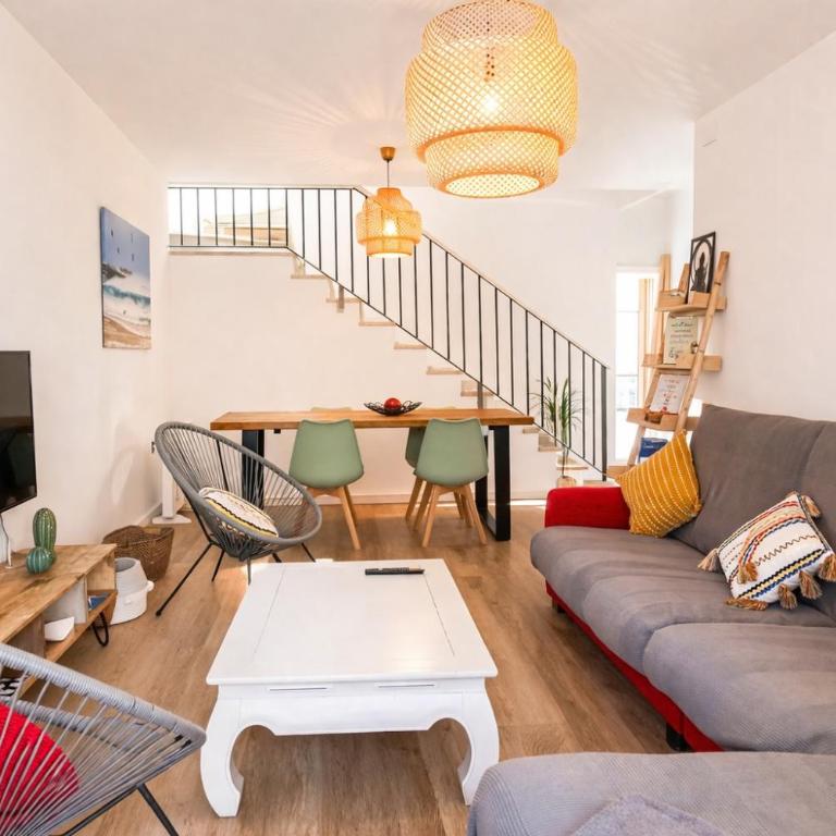 Tarifa Family House 5 min walk to the beach and old town - Chalet de 3 dormitorios - 3