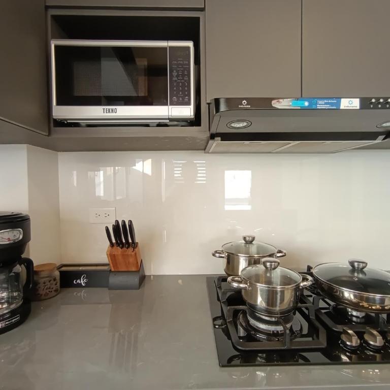 Casa moderna en Urb privada Seguridad 24h manta jaramijo - Three-Bedroom Vacation Home - 13