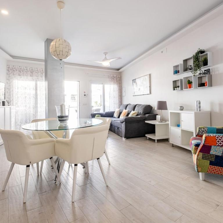 Apartment in the heart of Puerto Marina - Apartamento de 1 dormitorio - 2
