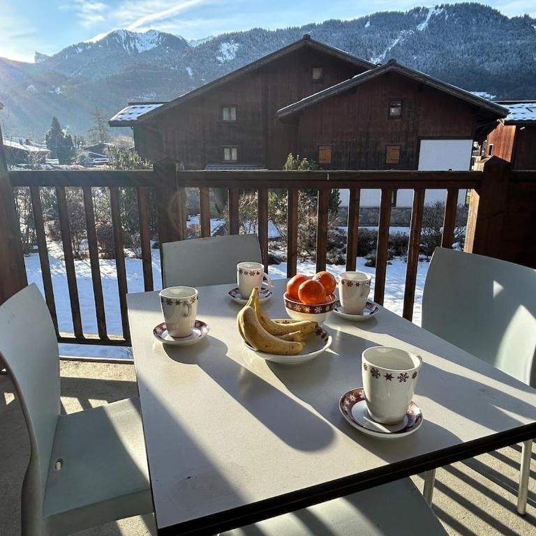 Vue montagne, piscine privée, au coeur de Samoëns - Apartment mit 2 Schlafzimmern - 4