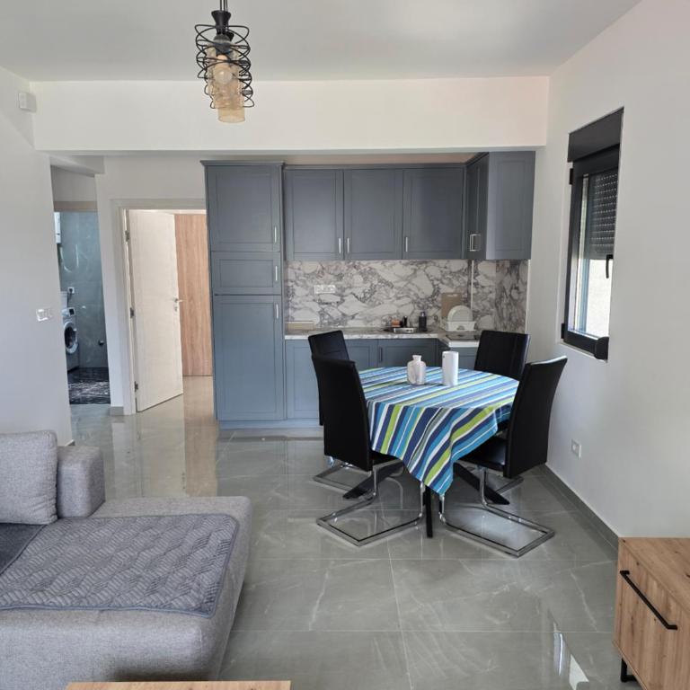 Monte Bay Apartments - One-Bedroom Apartment with Sea View - 6
