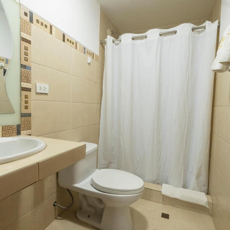 Kapac Inn Hotel - Comfort Quadruple Room - 5