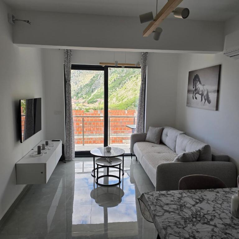Monte Bay Apartments - One-Bedroom Apartment with Sea View and Terrace - 4